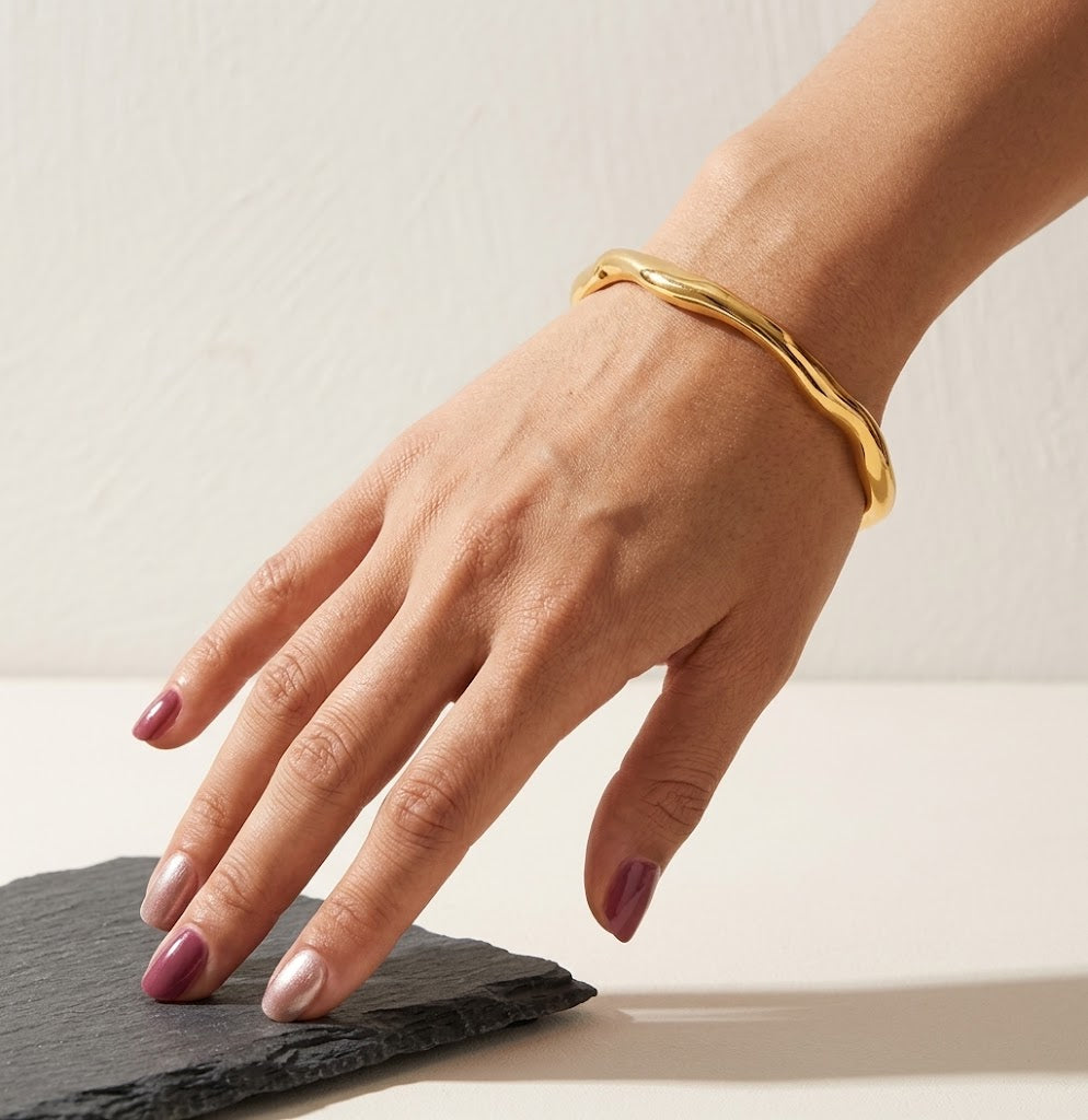 Mira Sculpted Cuff