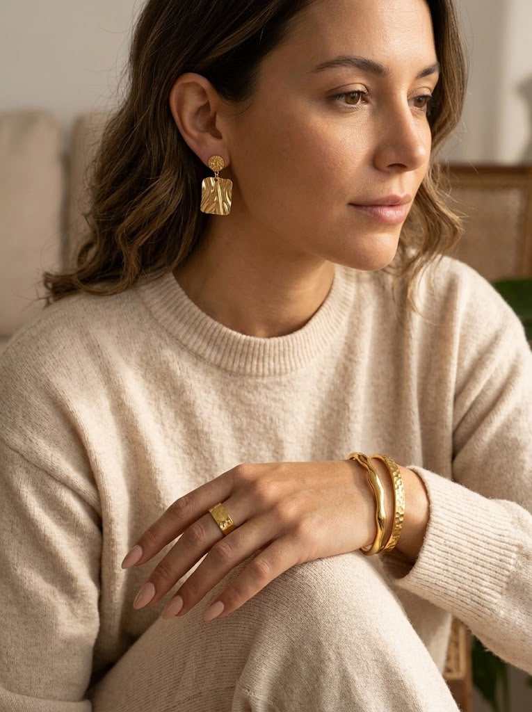 Ivy Hammered Band Ring