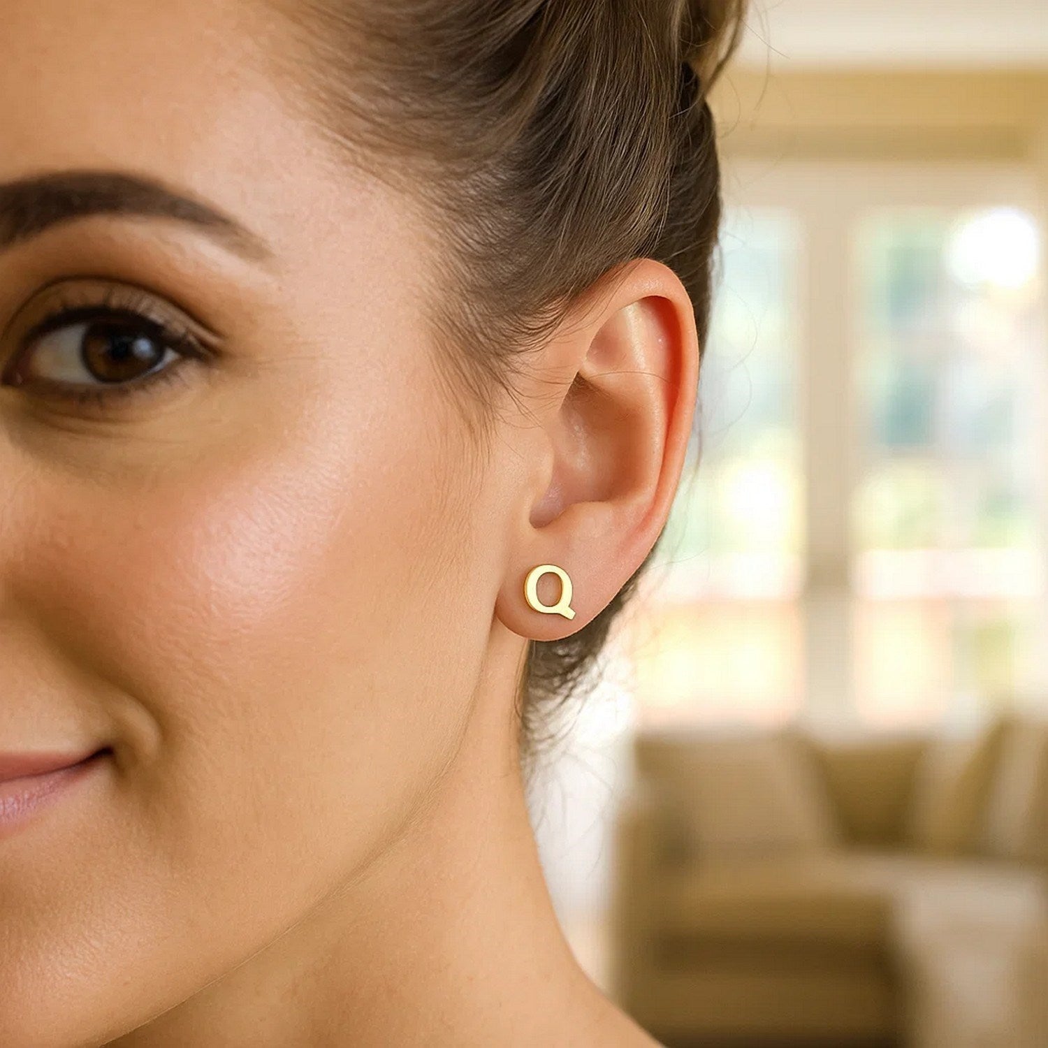 14K Yellow Gold Yours Truly Initial Q Stud Earrings for Women | Yene store