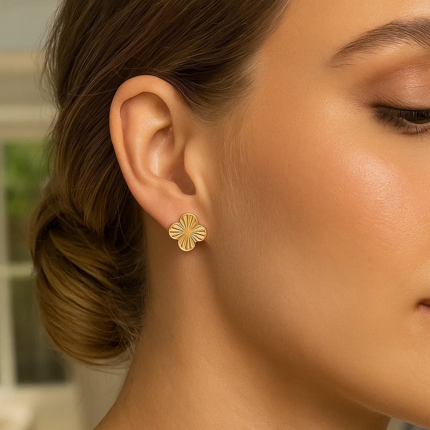 14K Yellow Gold Clover Stud Earrings (12.20 mm) for Women | Yene Store 