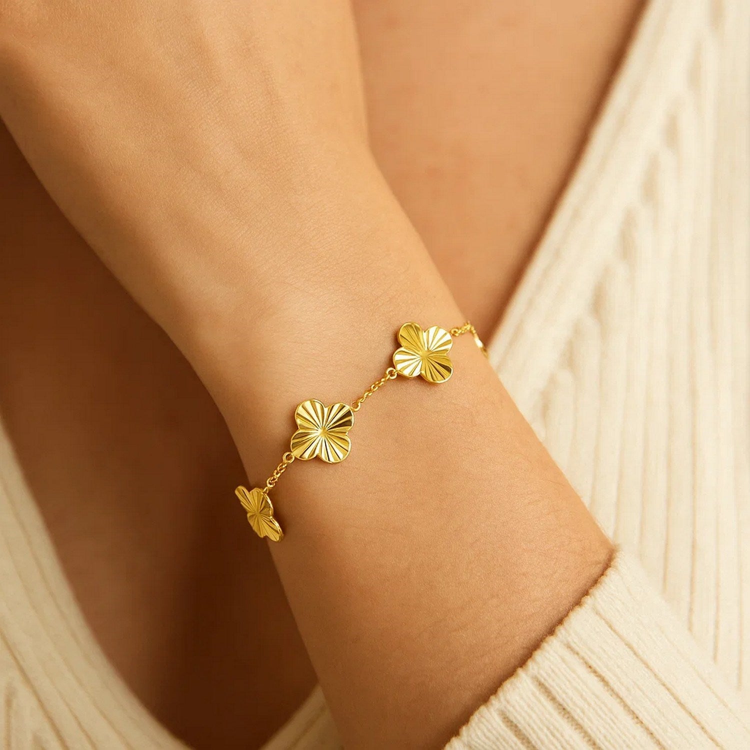 14K Yellow Gold Clover Bracelet for Women | Yene Store