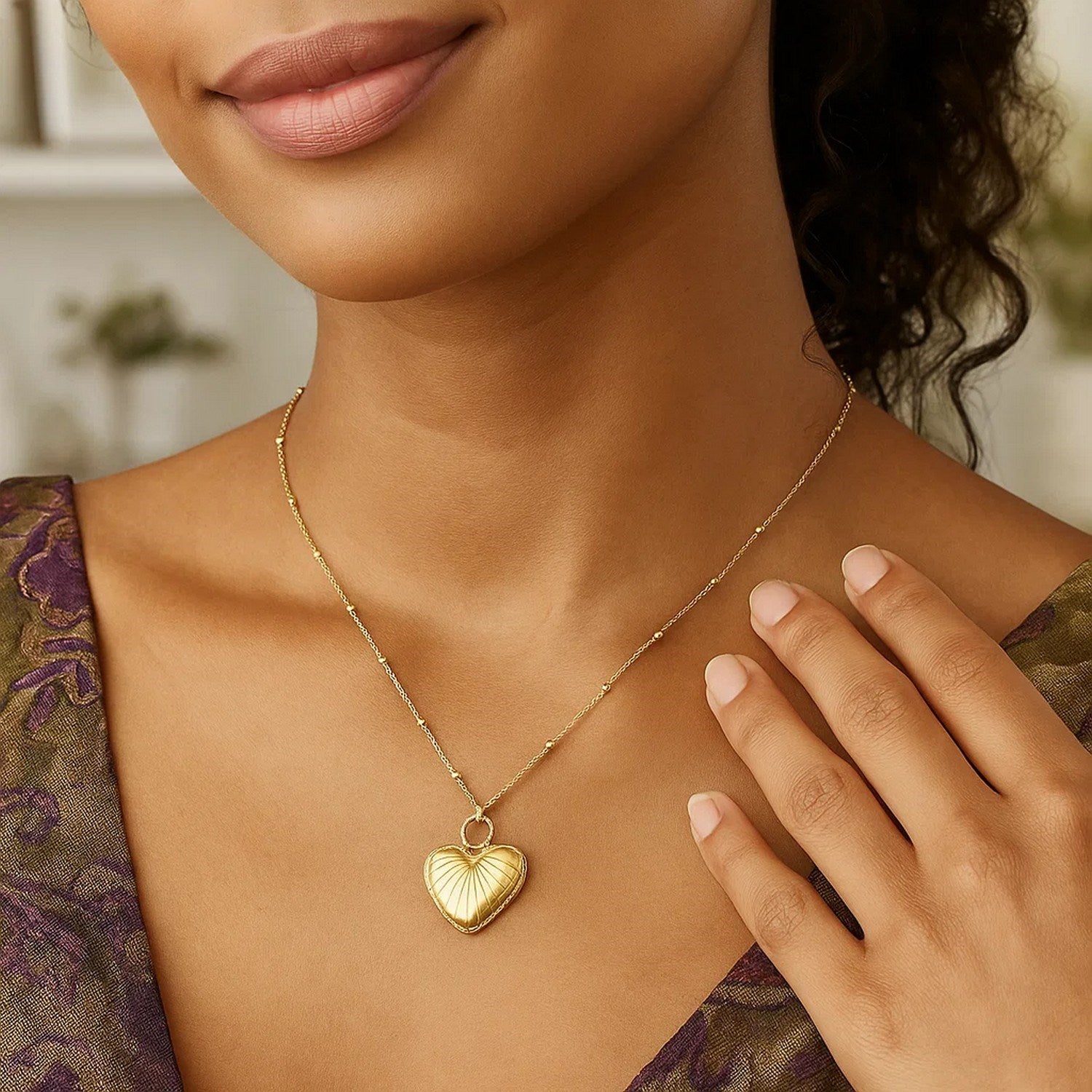 14K Yellow Gold Vintage Puffed Heart Necklace for Women | Yene Store 
