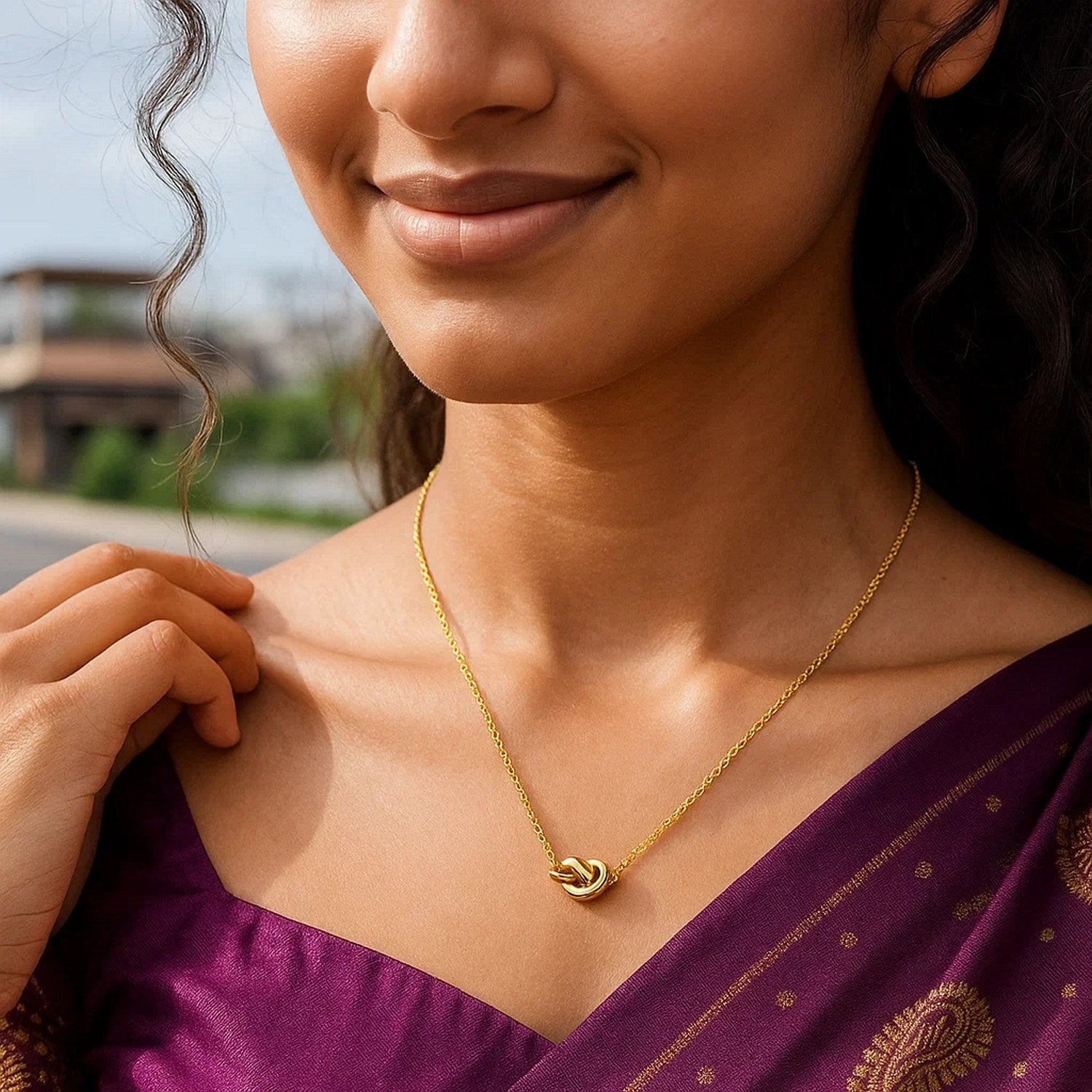 14k Yellow Gold Chain Necklace with Polished Knot for Women | Yene Store 
