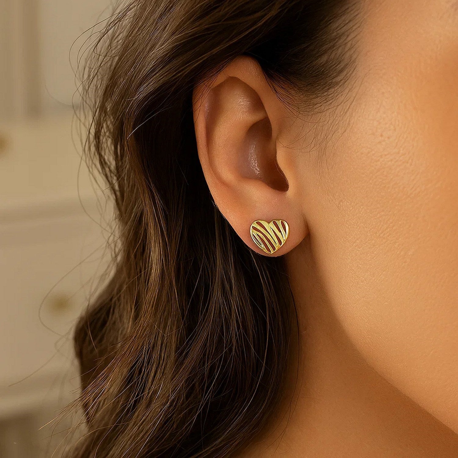 14K Yellow Gold High Polish Scribble Heart Stud Earrings for Women | Yene Store