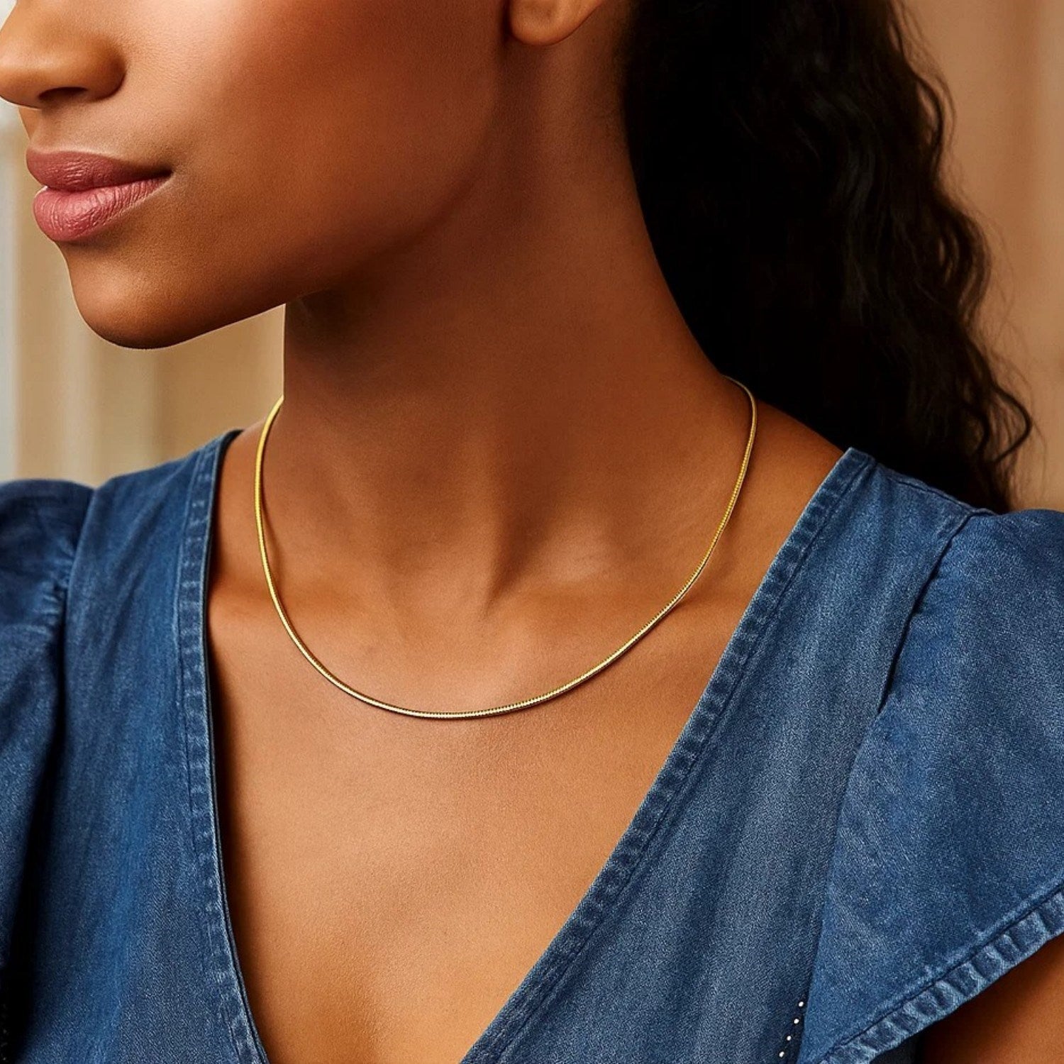 14k Yellow Gold Necklace in a Round Omega Chain Style for Women | Yene Store