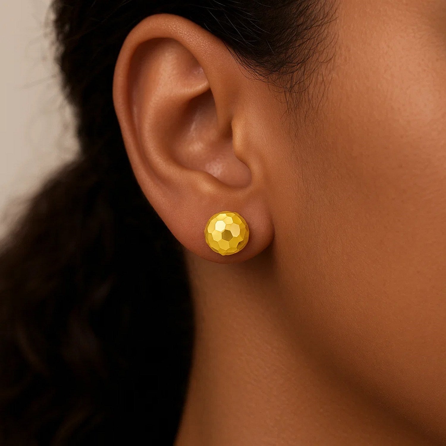 14k Yellow Gold Round Faceted Style Stud Earrings(7mm) for Women | Yene Store 