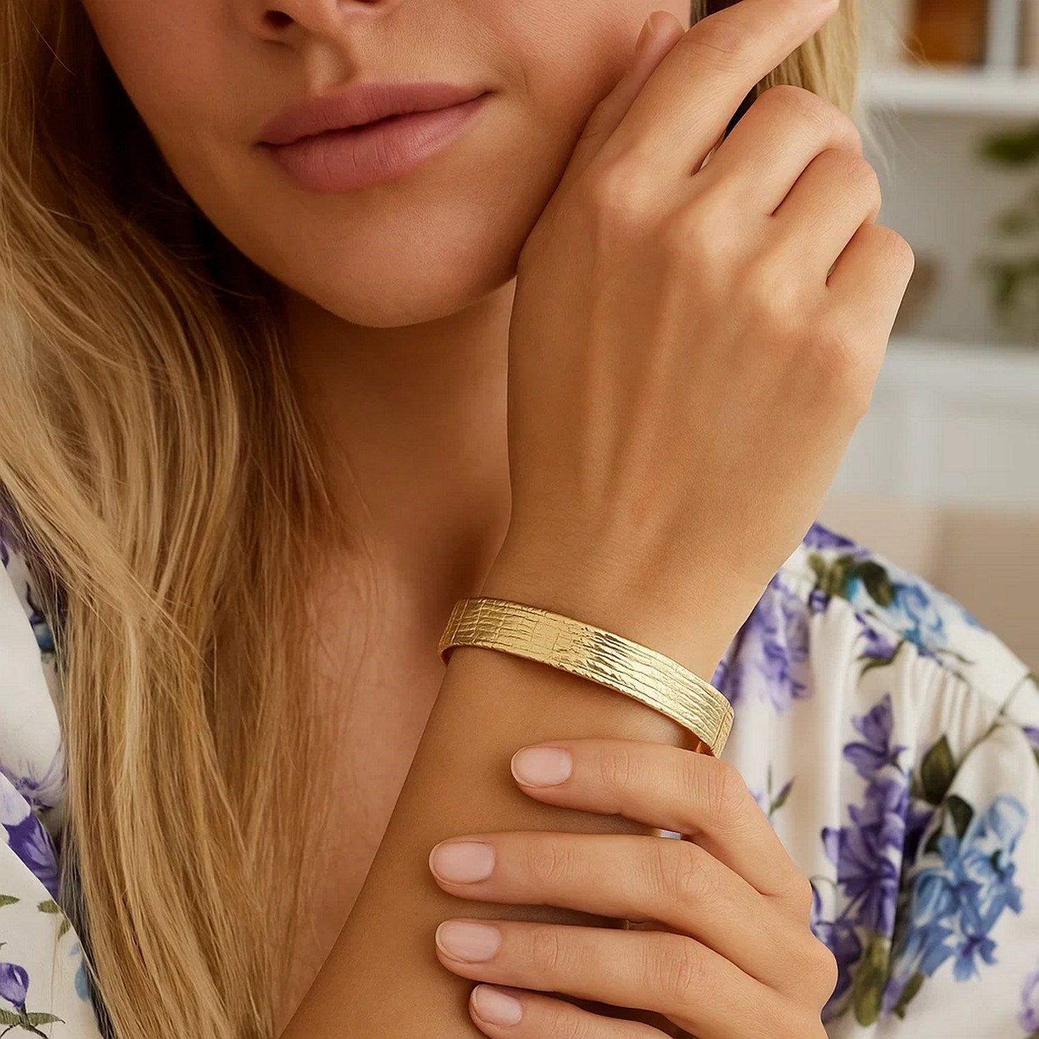 Glacier Bracelet in 14K Yellow Gold (8.00 mm) for Women | Yene Store 