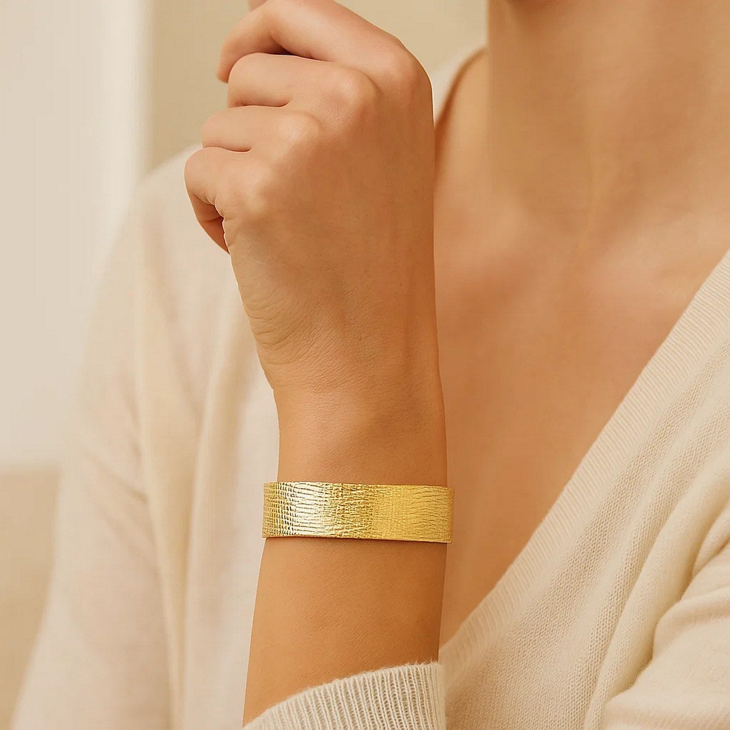 Glacier Bracelet in 14K Yellow Gold (17.90 mm) for Women | Yene Store 