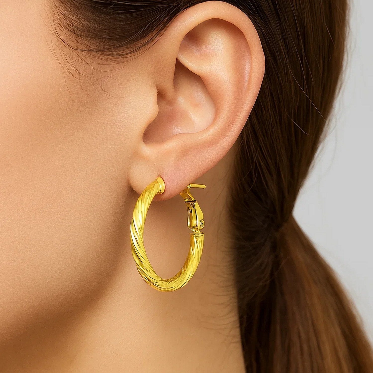 14k Yellow Gold Petite Twisted Round Hoop Earrings (3x20mm) for Women | Yene Store 
