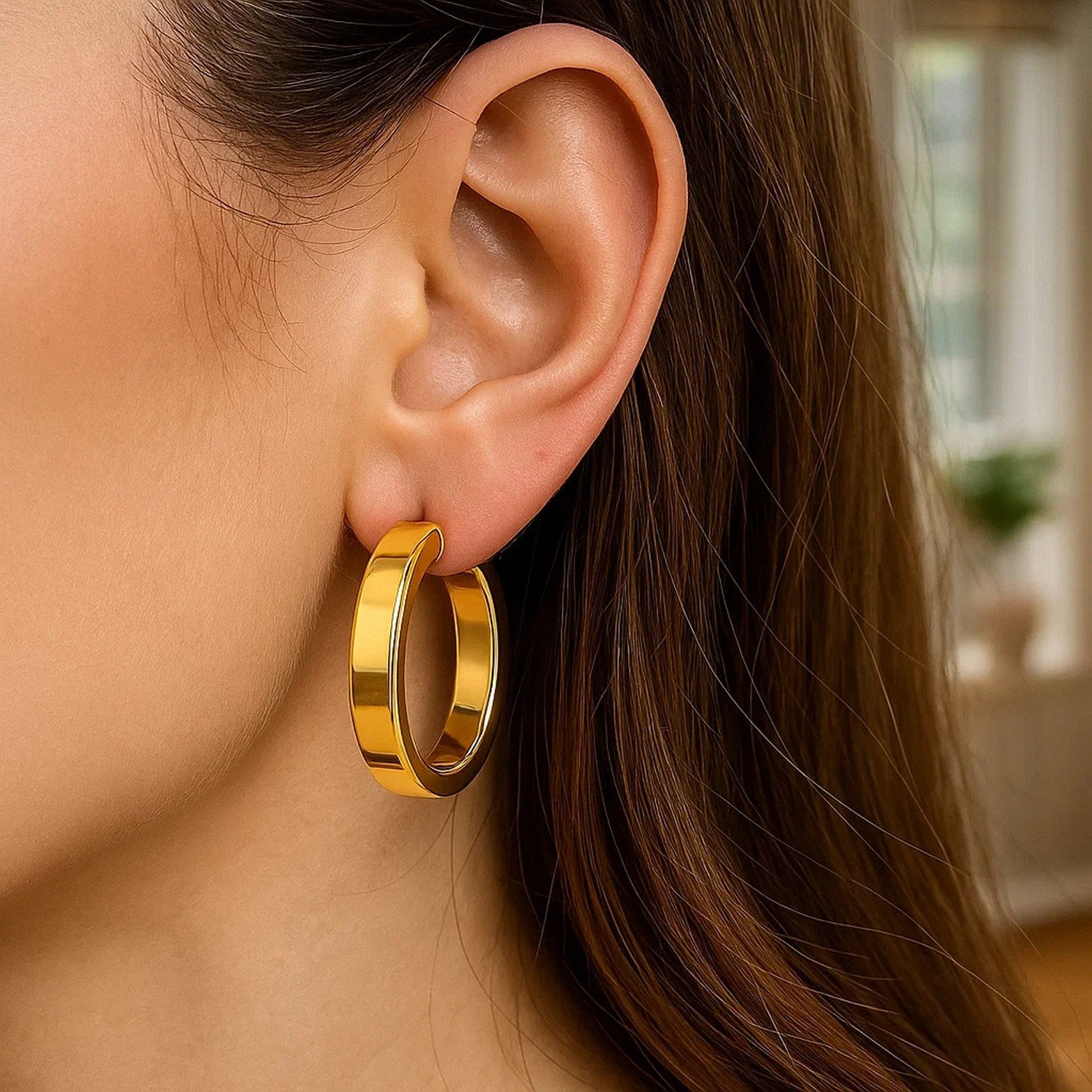 Large Tube-Shaped Hoop Earrings in 14K Yellow Gold for Women | Yene store 