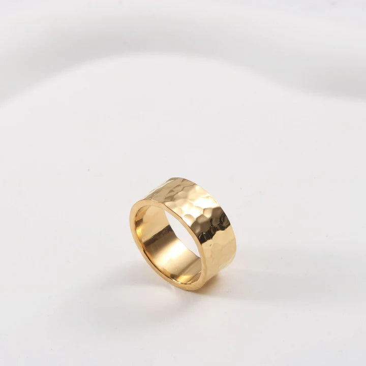 Ivy Hammered Band Ring