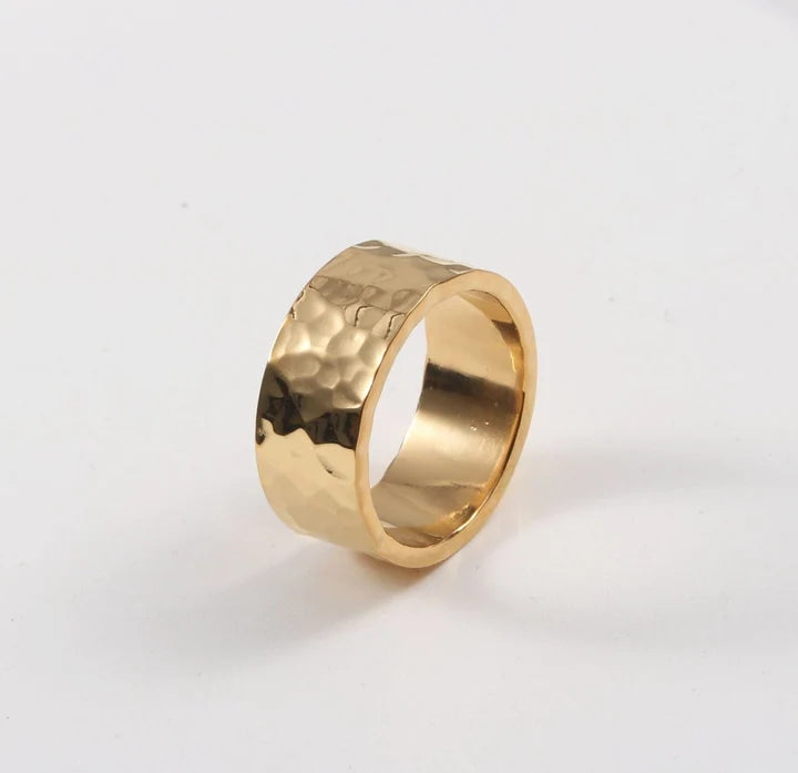Ivy Hammered Band Ring