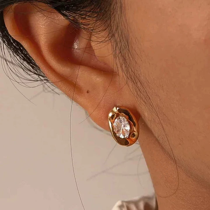 Wren Sculpted Stud Earrings