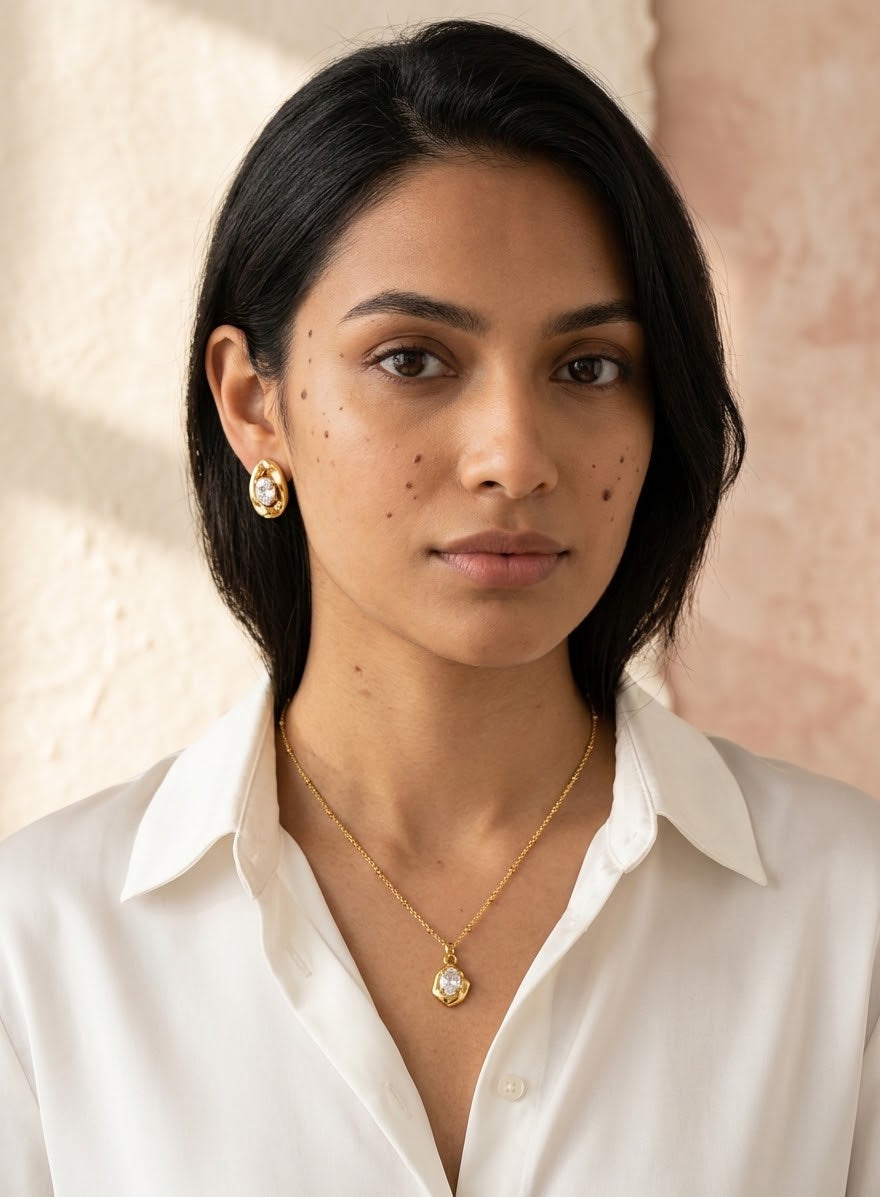 Lune Crystal Nugget Necklace